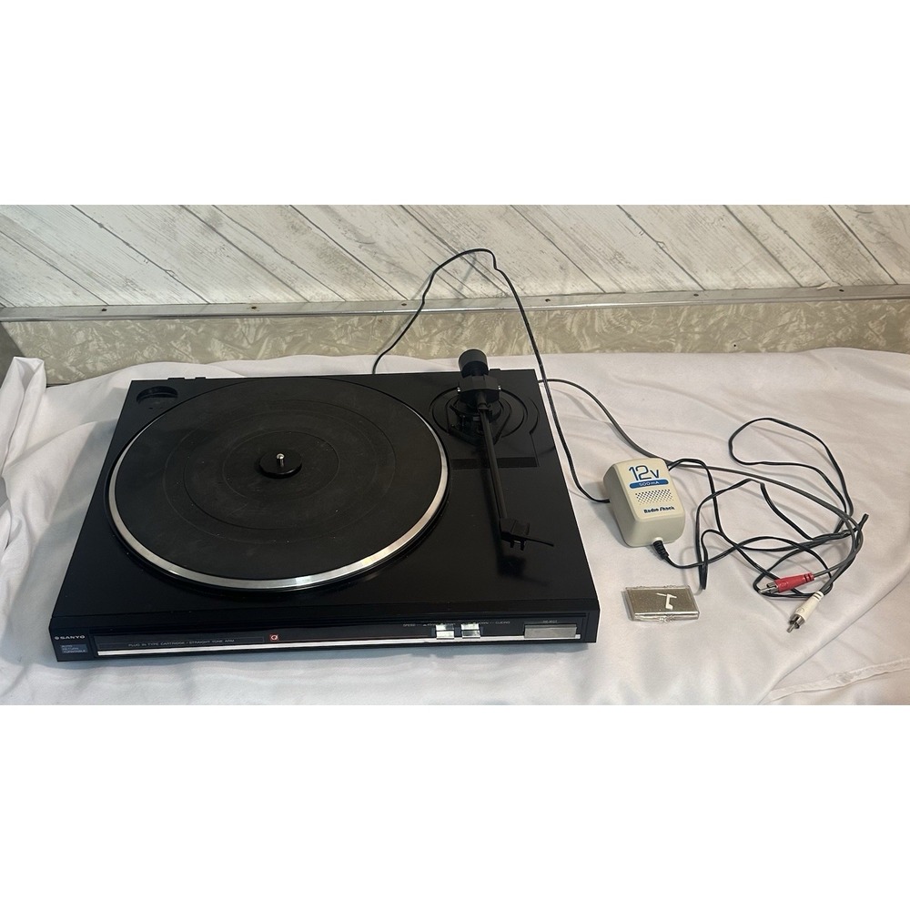 Vintage 1986 Sanyo TP688 Turntable  Tested & Working NEEDS NEW NEEDLE